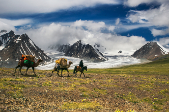 altai_tavan_bogd_in_west_ mongolian_tour